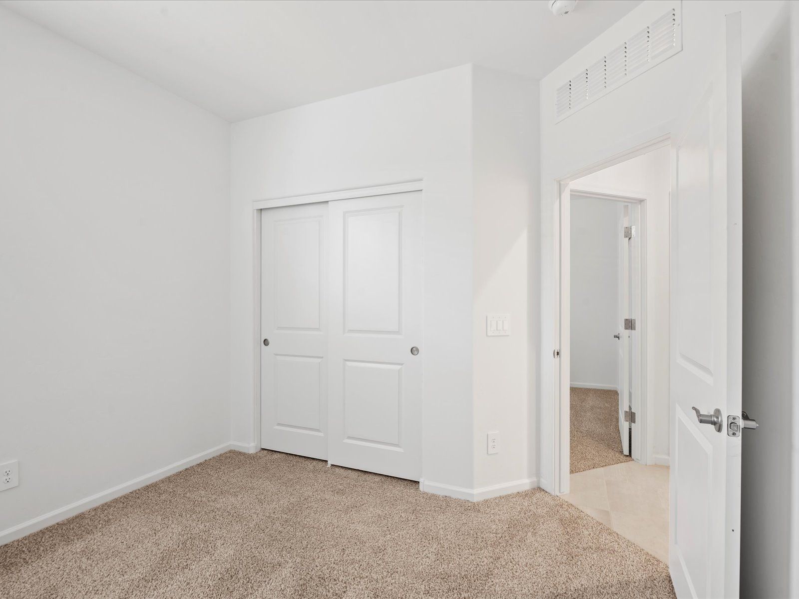 TUC_Hanson-Ridge_Bedroom_11008-S-Rila-Dr:Welcome to the 1460 floorplan.