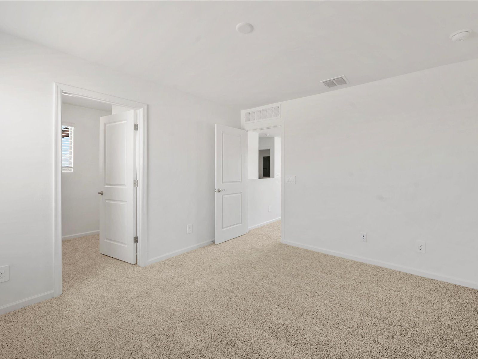 Bedroom:Welcome to the 2690 floorplan.