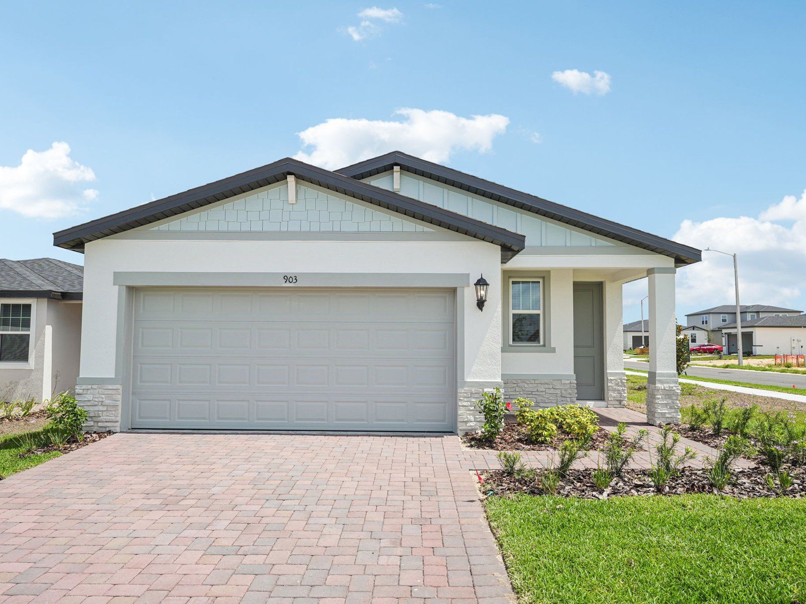 The Everglade floorplan at 903 Donahue Pass.:Front Exterior