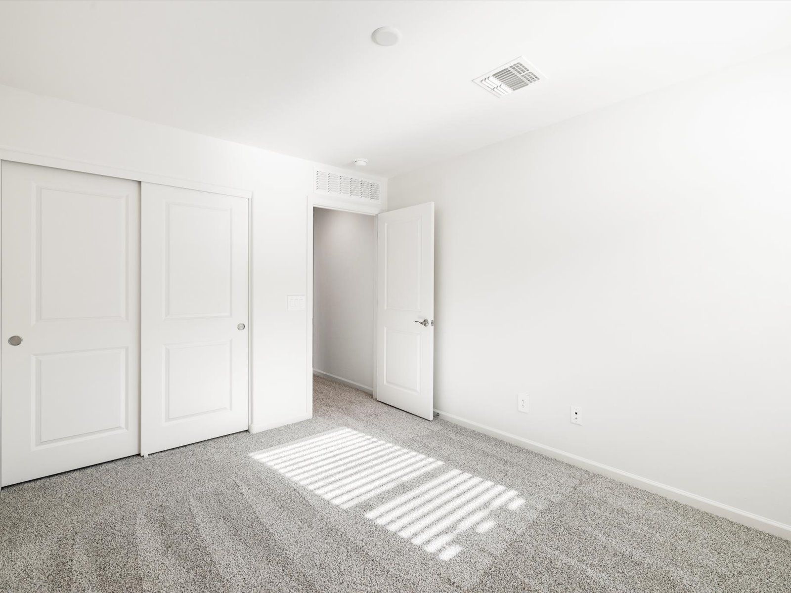 Welcome to the 2340 floorplan.:Bedroom