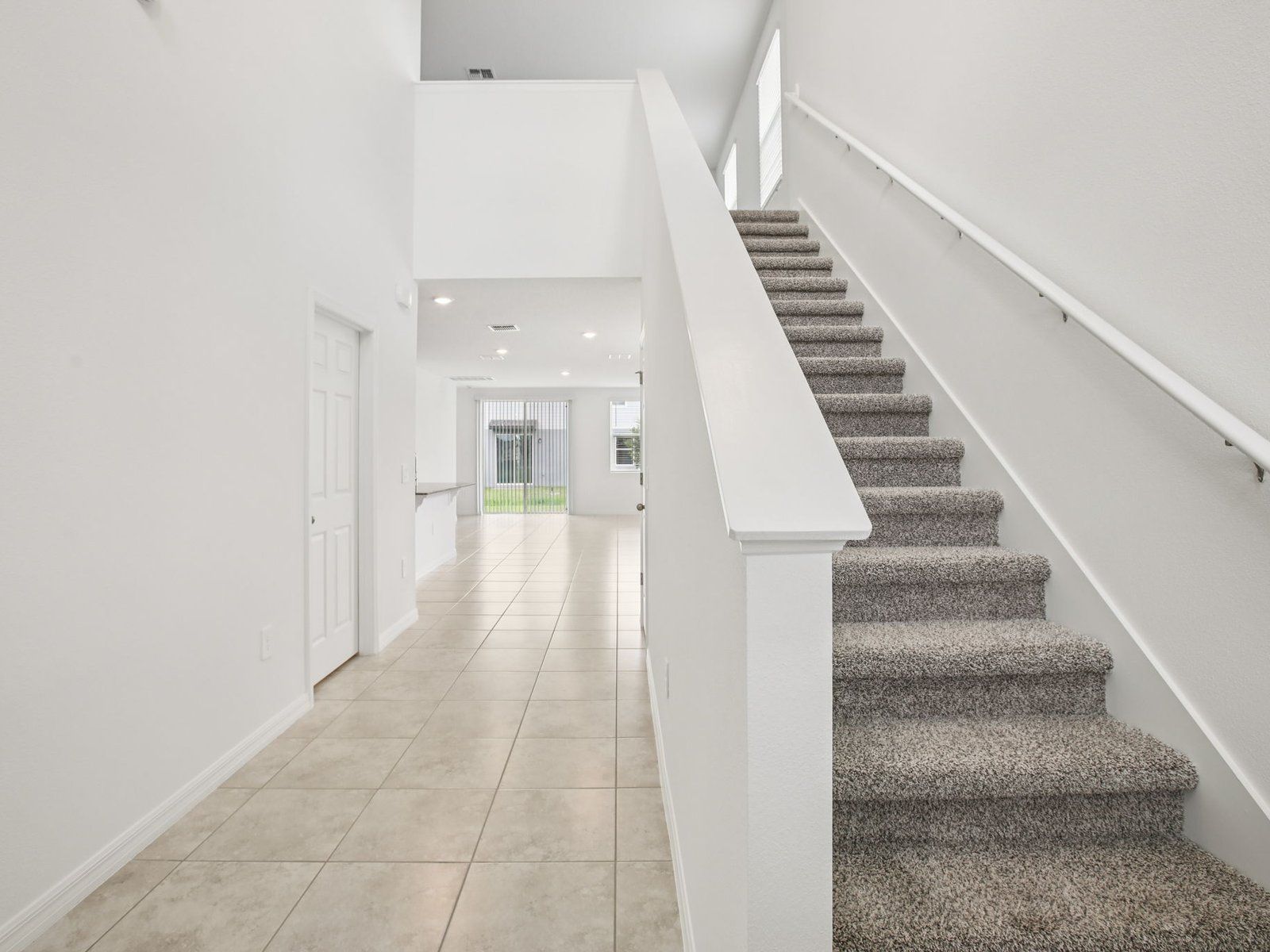 The Yellowstone floorplan at 3904 Giorgio Drive.:Entry