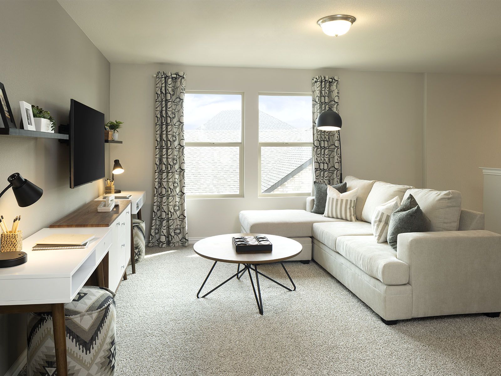 Use the flex space for a home office or game room:Flex Space