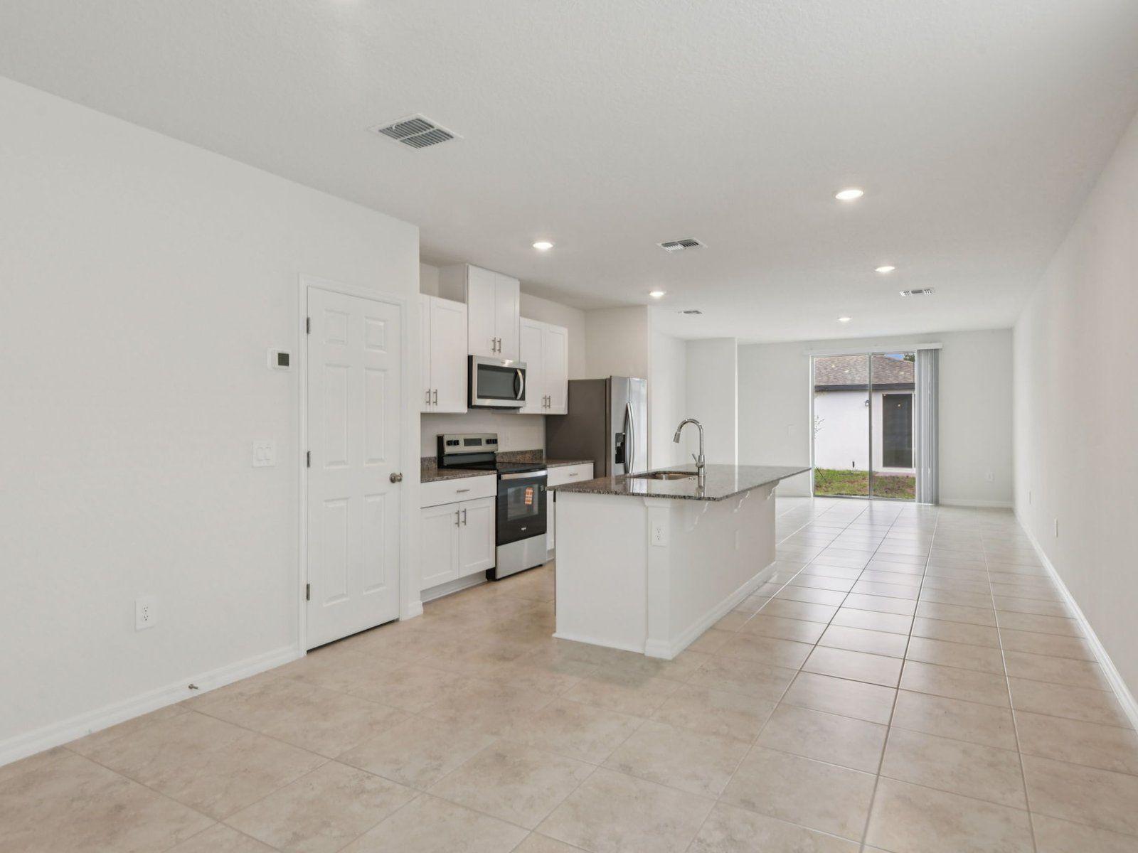 The Everglade floorplan at 3912 Giorgio Drive.:Great Room