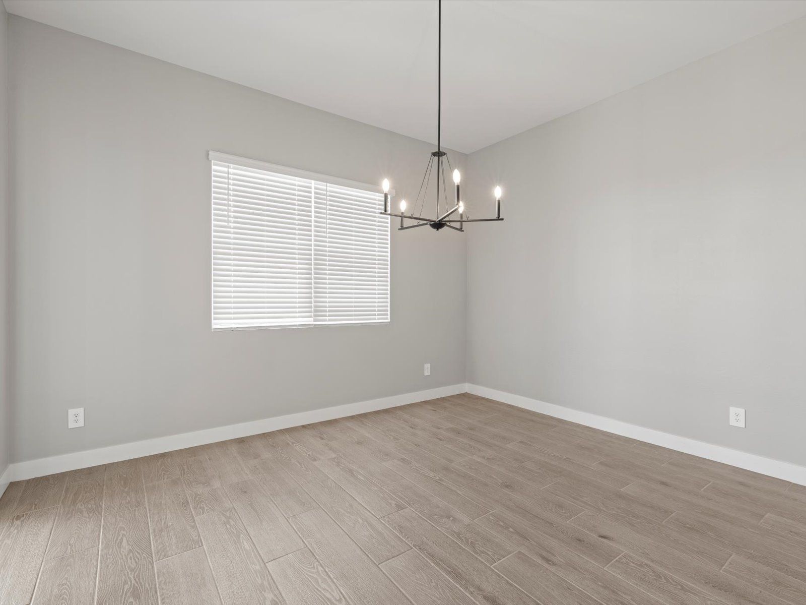 The Bailey floorplan image taken at Abel Ranch.:Dining