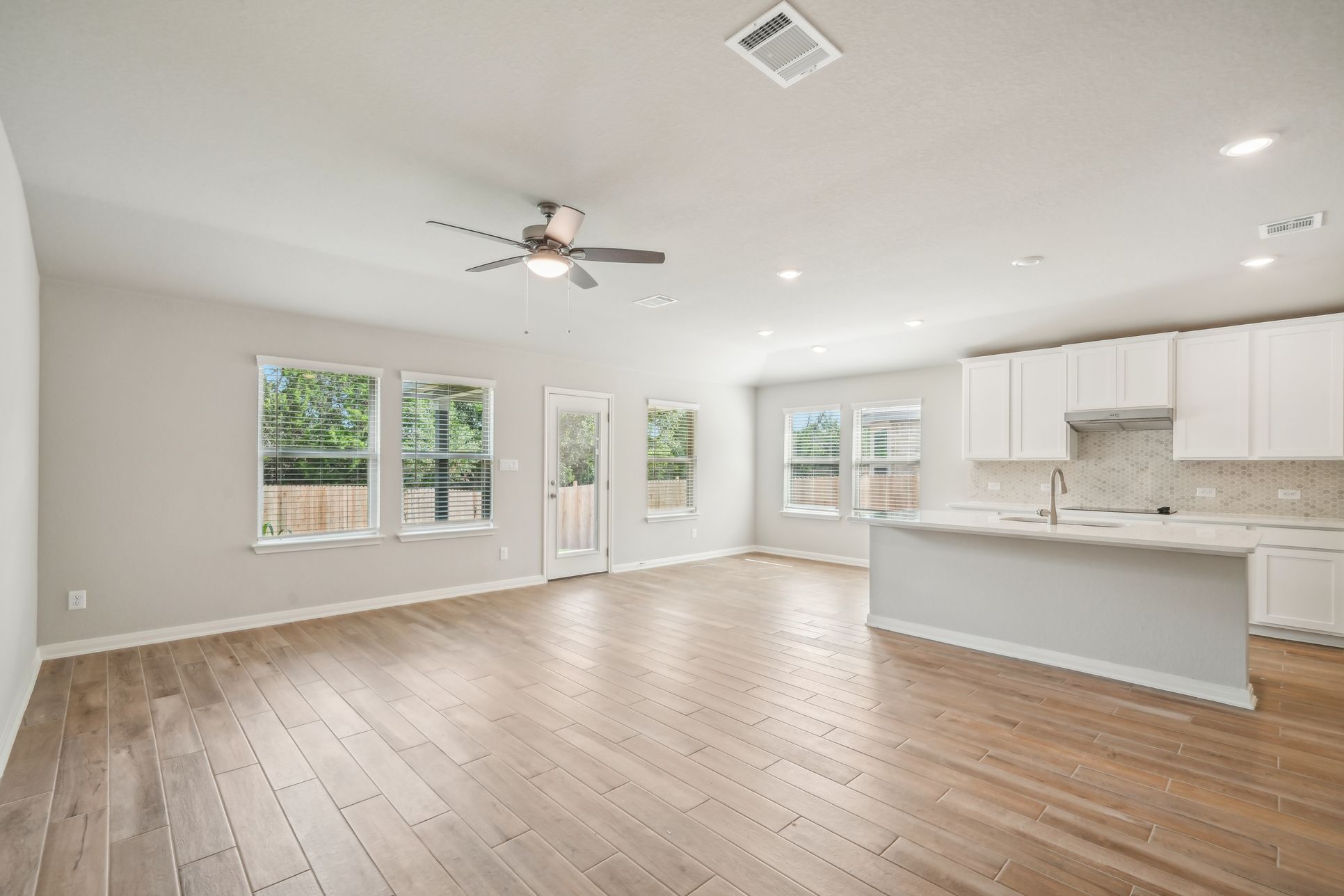 Kitchen, Living, and Dining Room:Kitchen, Living, and Dining Room