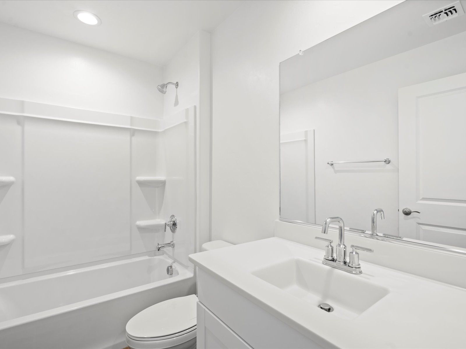 TUC_Fieldstone_2130-C_Bathroom_10357-W-Granderson-St:TUC_Fieldstone_2130-C_Bathroom_10357-W-Granderson-St