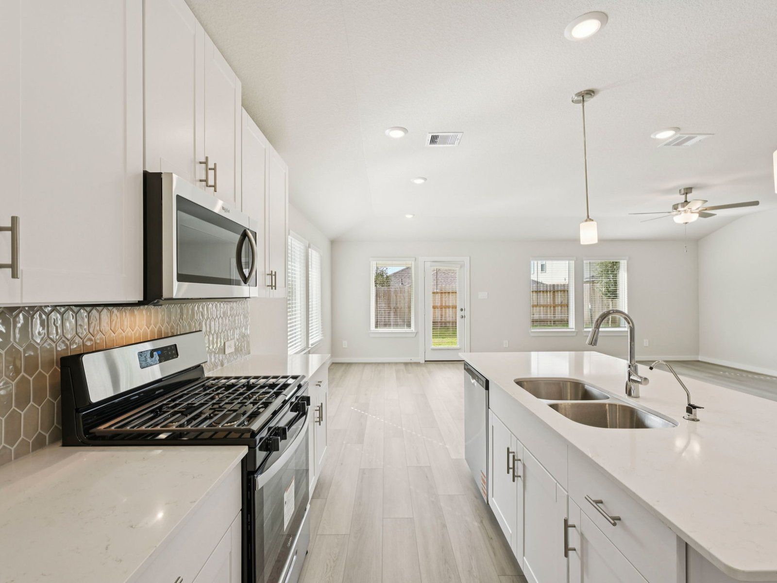 The Preston floorplan in Stewart's Ranch of Conroe, TX.:Kitchen