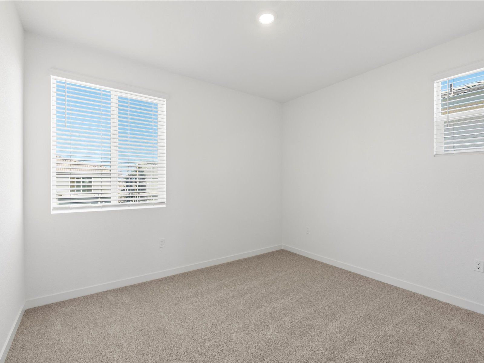 Welcome to 15 Waban Ct in Bridgeport of East Village in Sacramento, CA.:SAC_Bridgeport-At-East-Village_4022_Bedroom_B_15-Waban-Ct