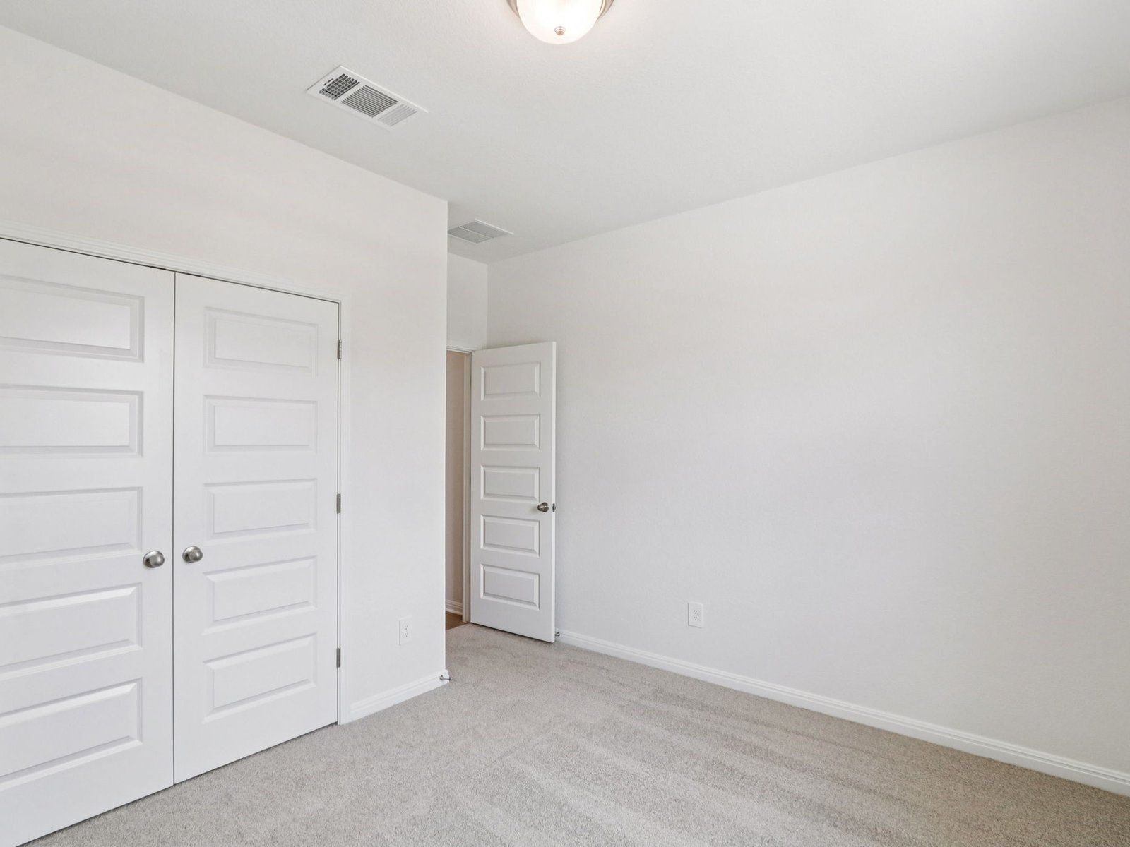 Secondary Bedroom:The Frontier (560) Floorplan