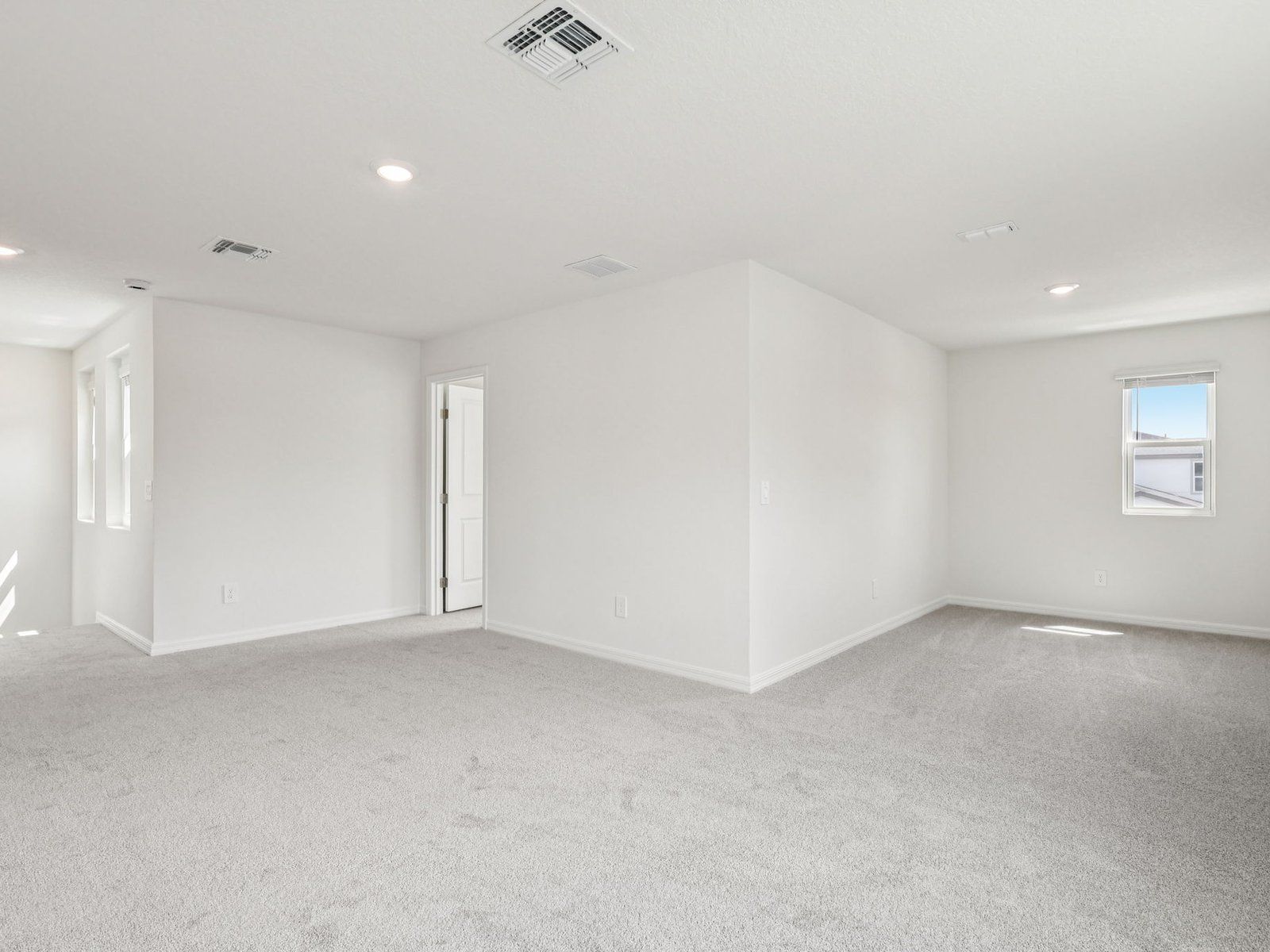 The Zion floorplan at 5529 Clove Row.:Loft