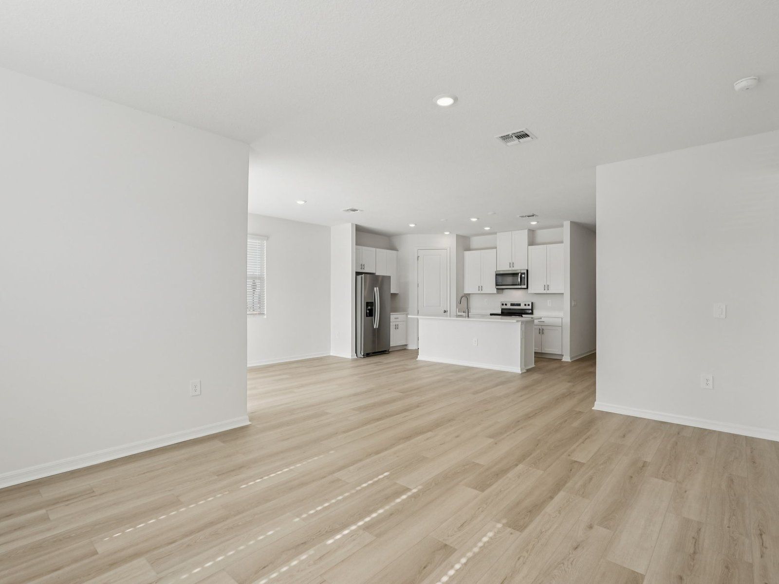 The Corsica at 13306 Shellmore Avenue:The Corsica Great Room