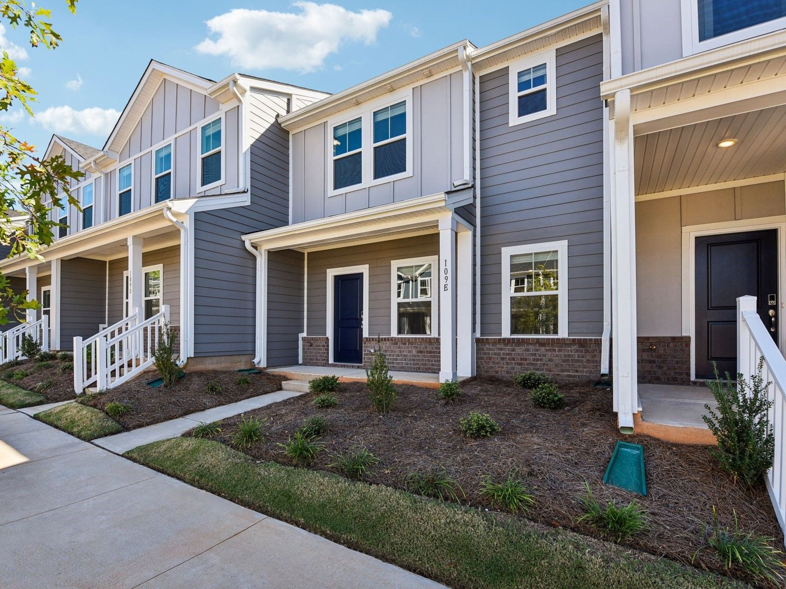 Welcome to the Truman floorplan at a Meritage Homes community in Charlotte, NC.:Front Exterior