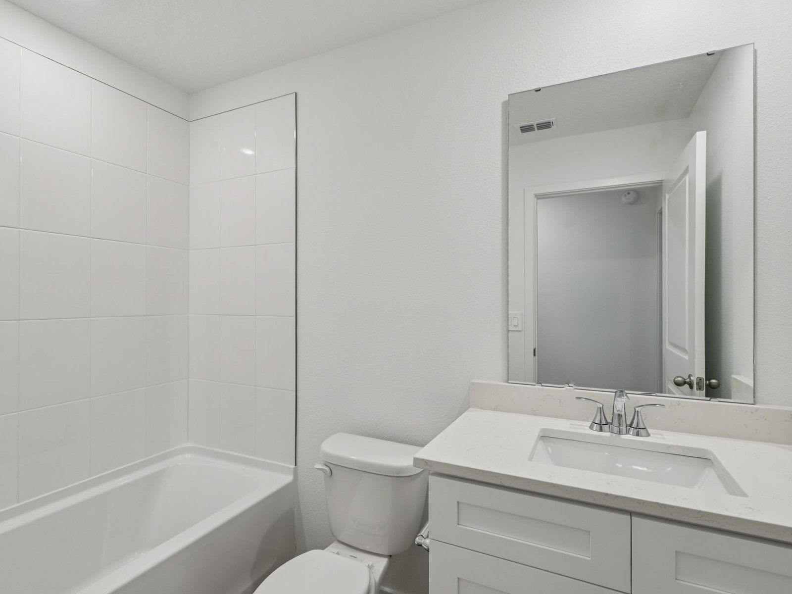 The Davenport Secondary Bathroom:The Davenport Secondary Bathroom