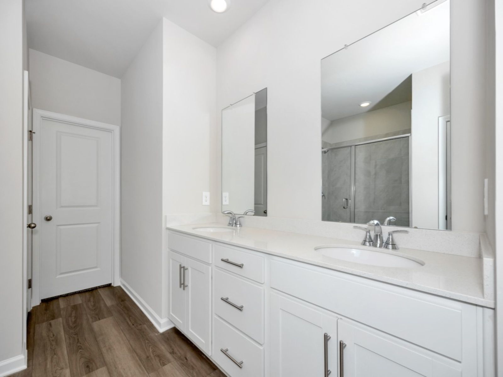 Primary Bathroom:Primary Bathroom