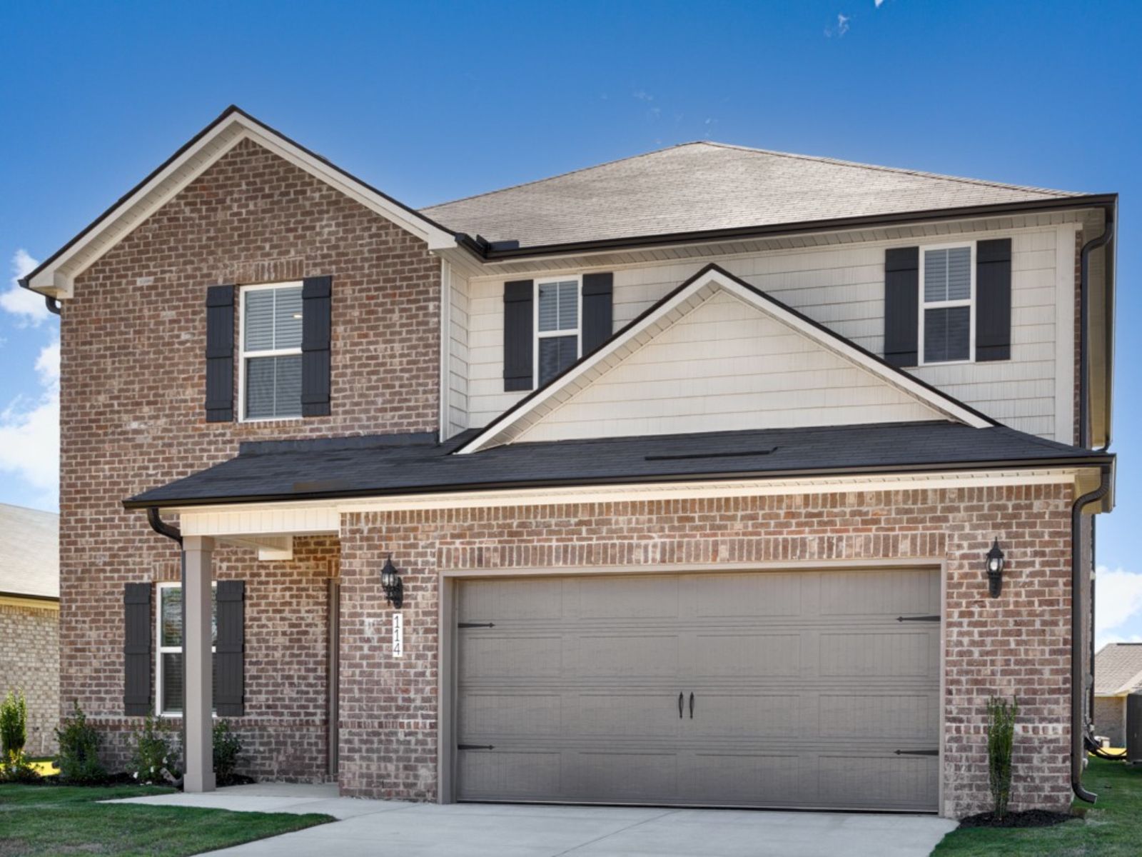 Front Exterior:Front Exterior