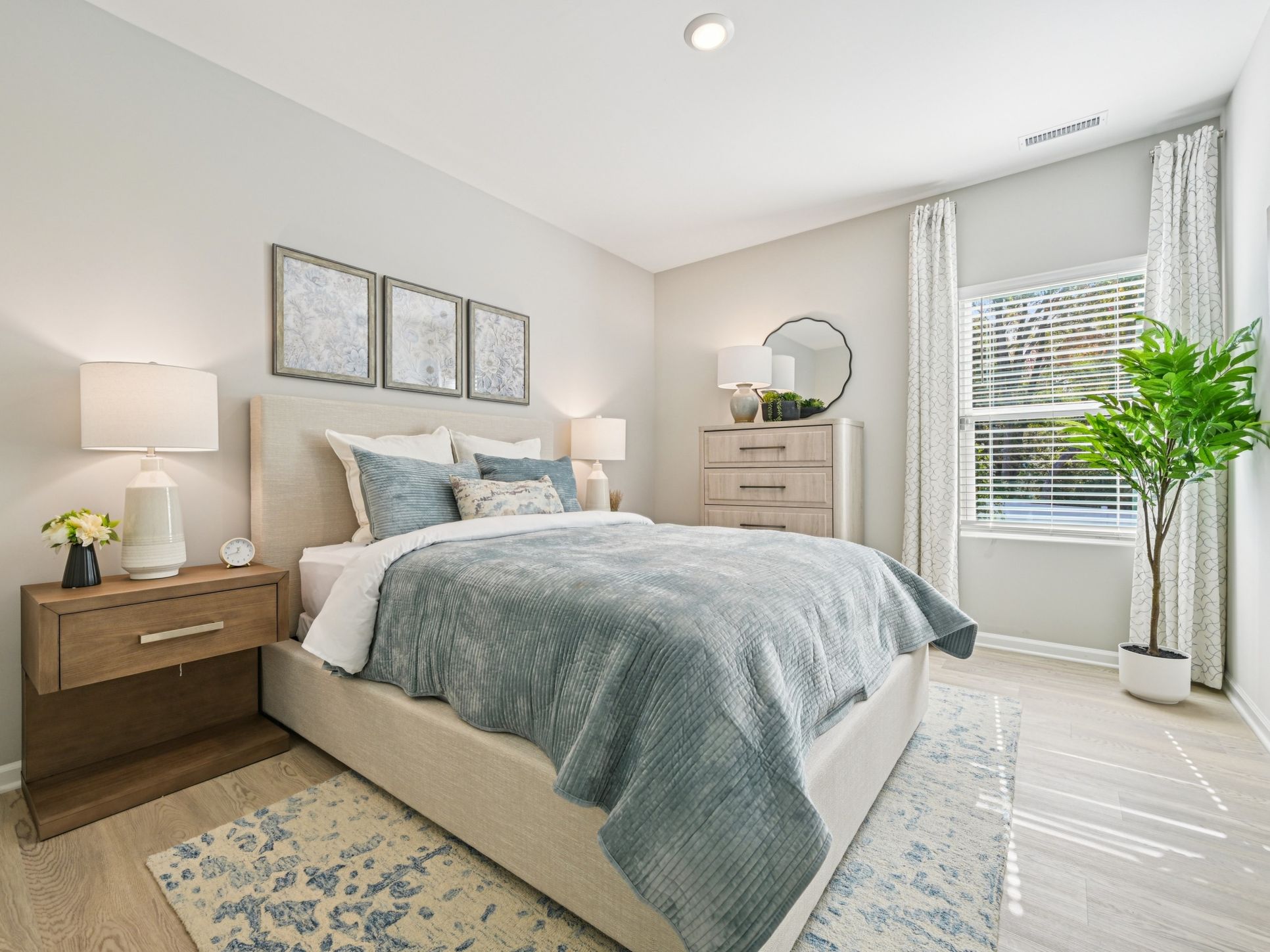 Secondary Bedroom:Secondary Bedroom