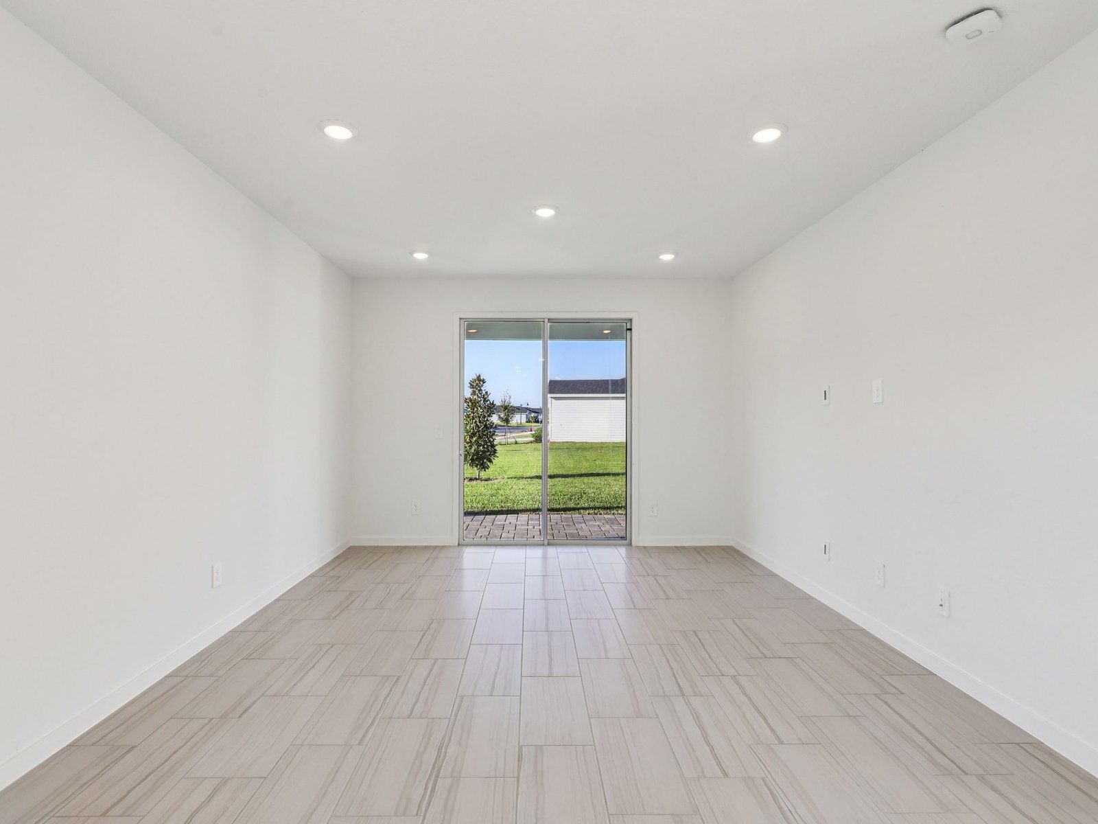 The Daphne floorplan at 88 Tequesta Court:Great room