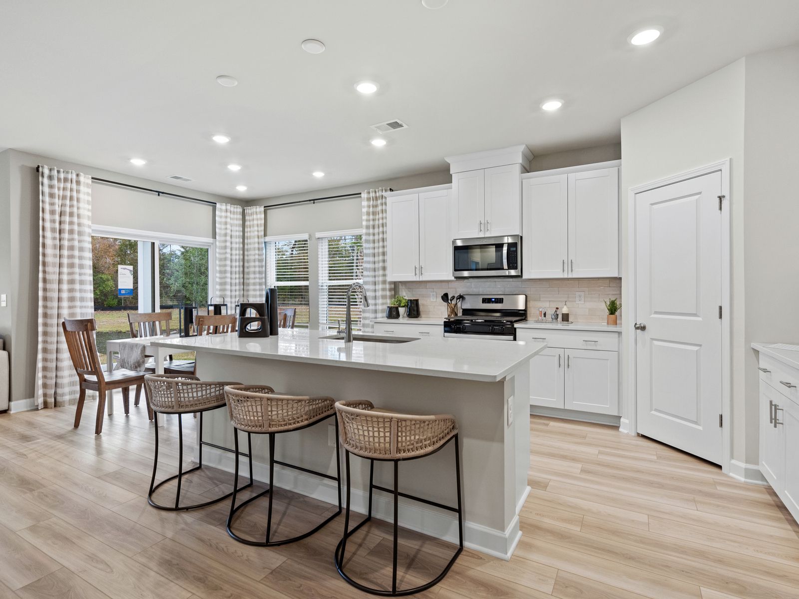 Northbrook Model at Waterside:Kitchen