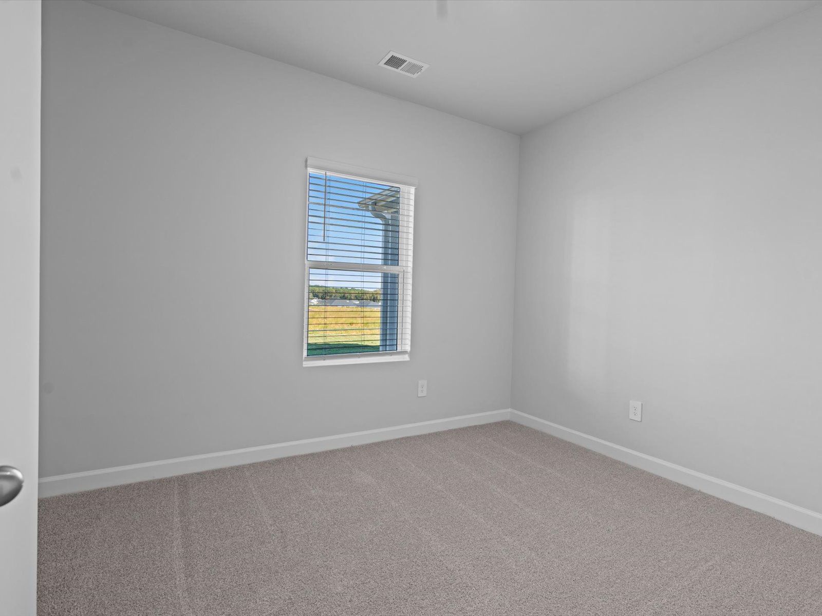 Welcome to the Roswell floorplan at The Farm at Wells Creek - Heritage Collection.:Secondary Bedroom