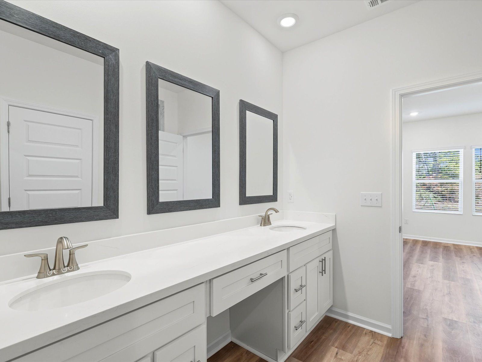Primary bathroom in the Dune floorplan at a Meritage Homes community in Ocean Springs, MS.:Primary Bathroom