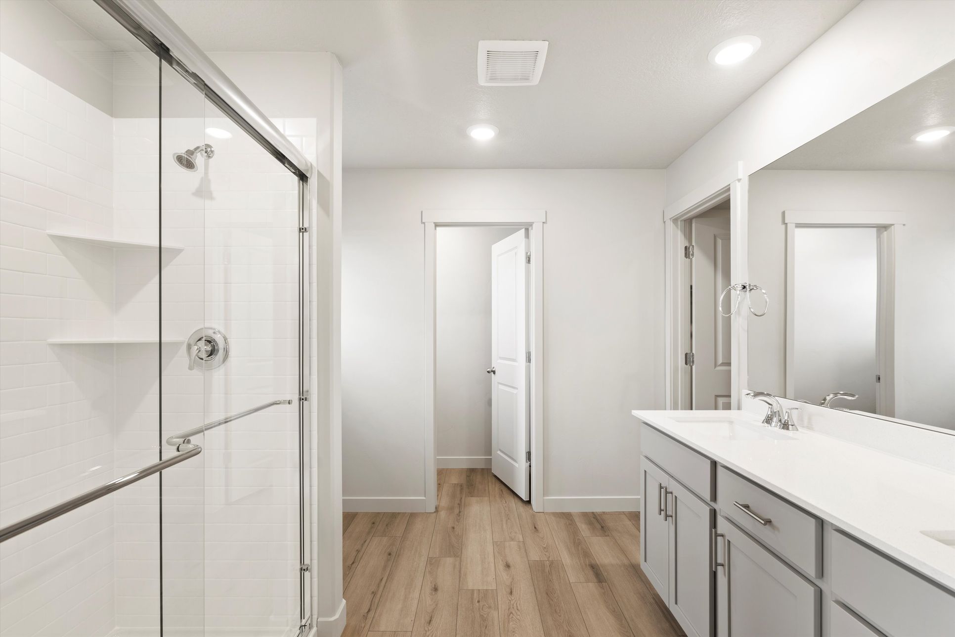 The Aspen floorplan interior image taken at a Meritage Homes community in West Haven, UT.:SLC_Residence-5_#4251_Master-Bathroom_C_3569-S-3150-W-St-West-Haven-UT.jpg