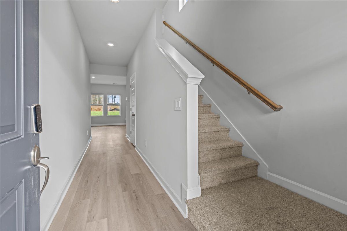 Welcome to the Lennon floorplan at Creek Ridge - Heritage Collection.:Foyer