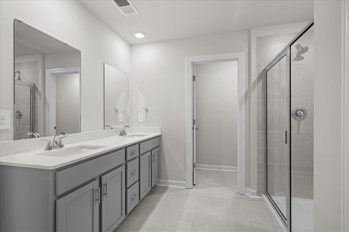 Bathroom:Welcome to the Chatham floorplan at The Farm at Wells Creek - Signature Collection.