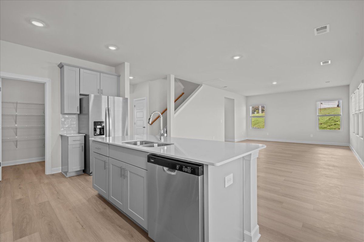 Welcome to the Dakota floorplan at Collier Ridge.:Kitchen