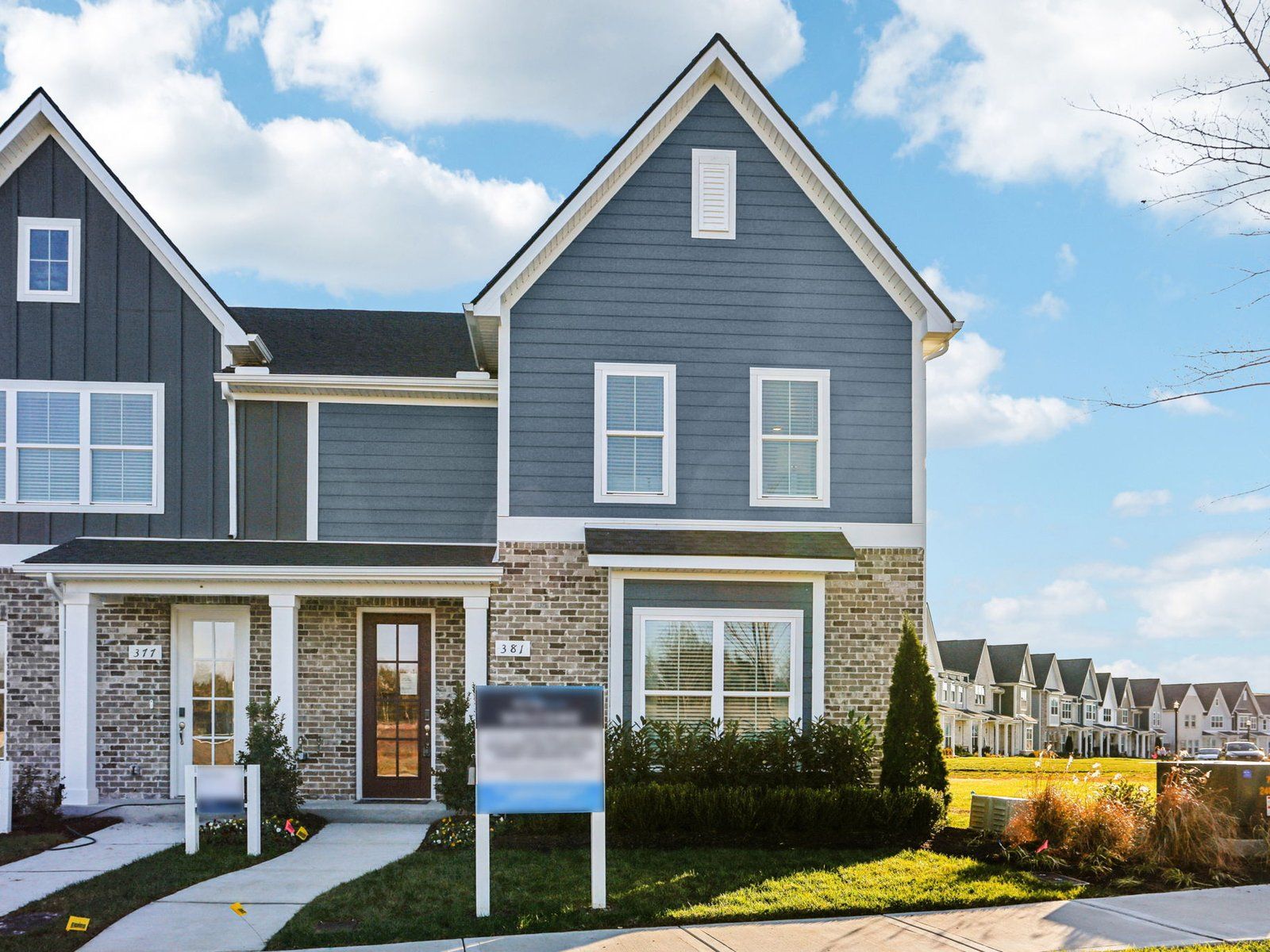 Greystone - Vista Townhomes,37167
