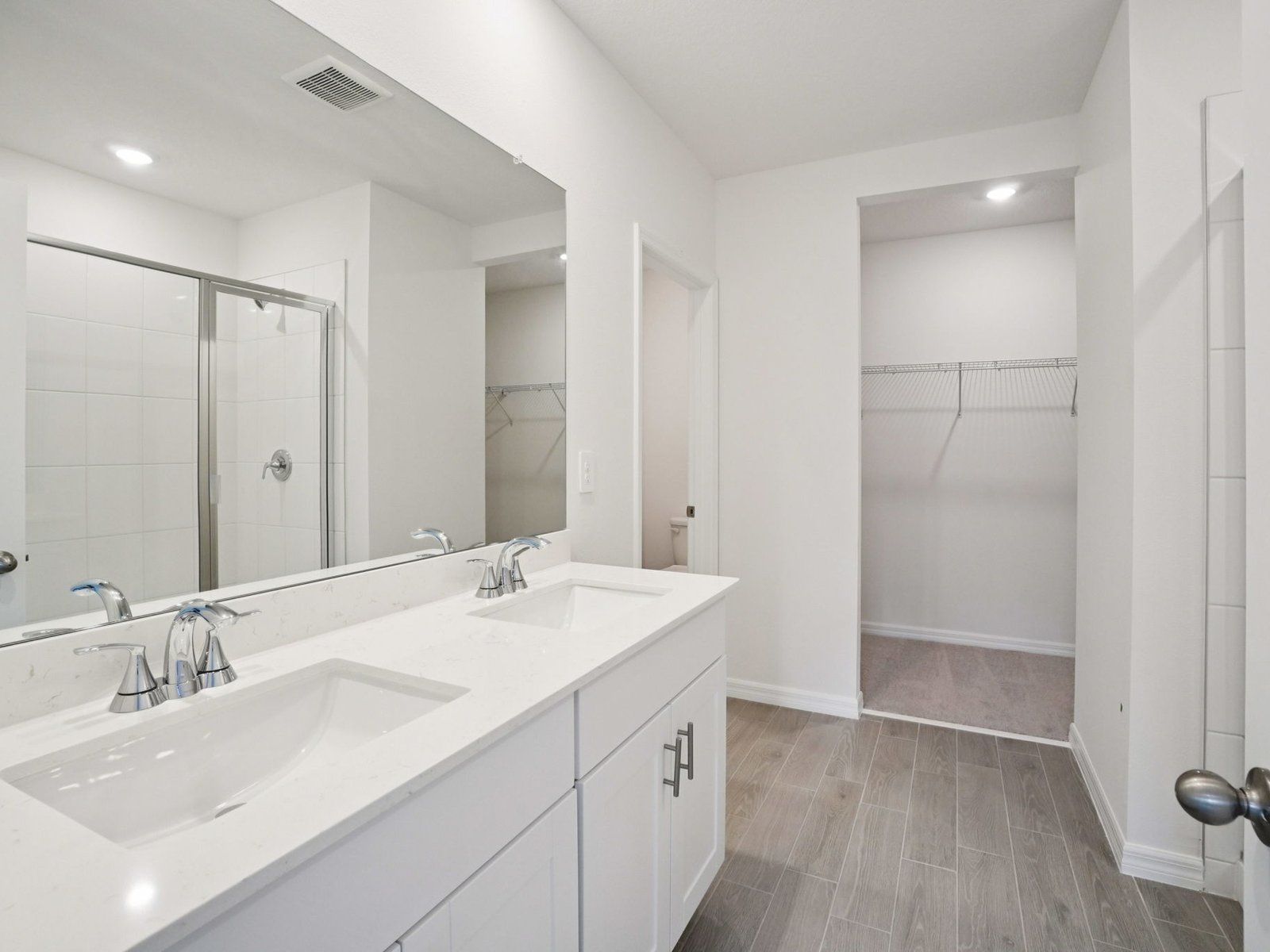 Primary Bathroom:Primary Bathroom