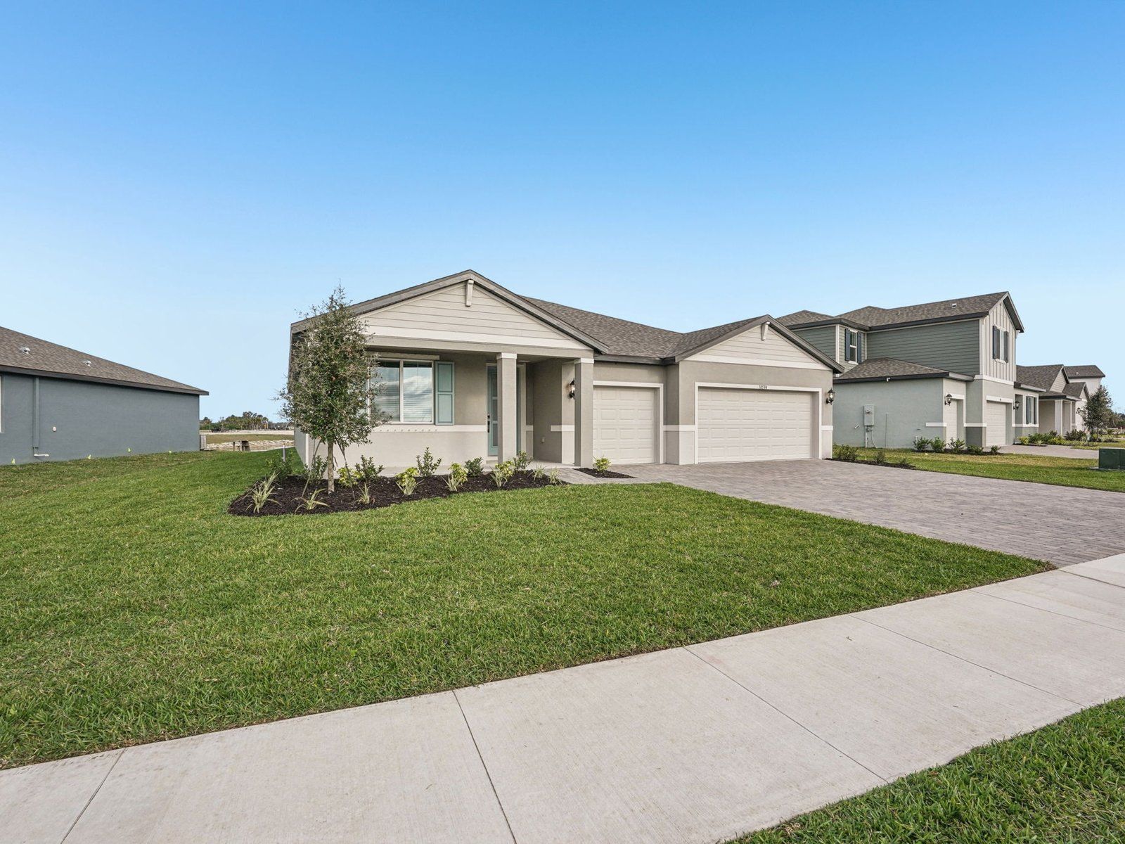 Front Exterior:Front Exterior