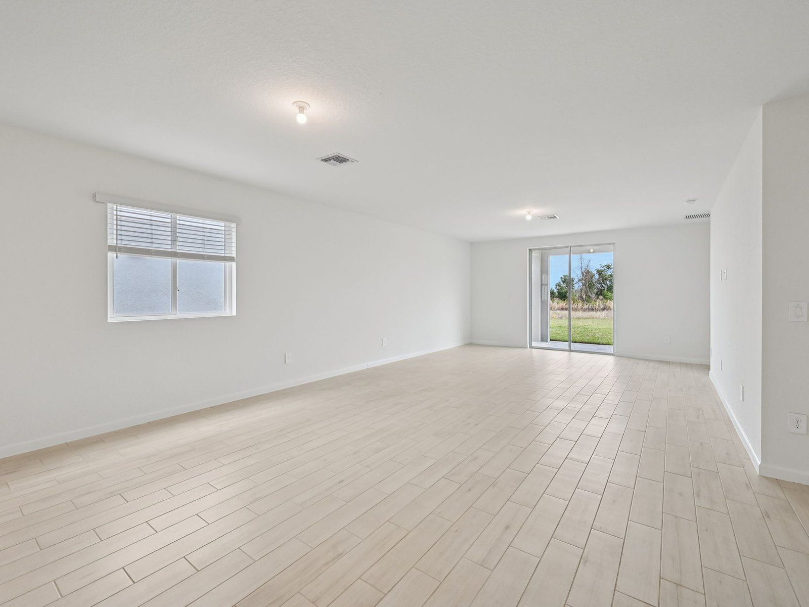 Dining room:Dining room