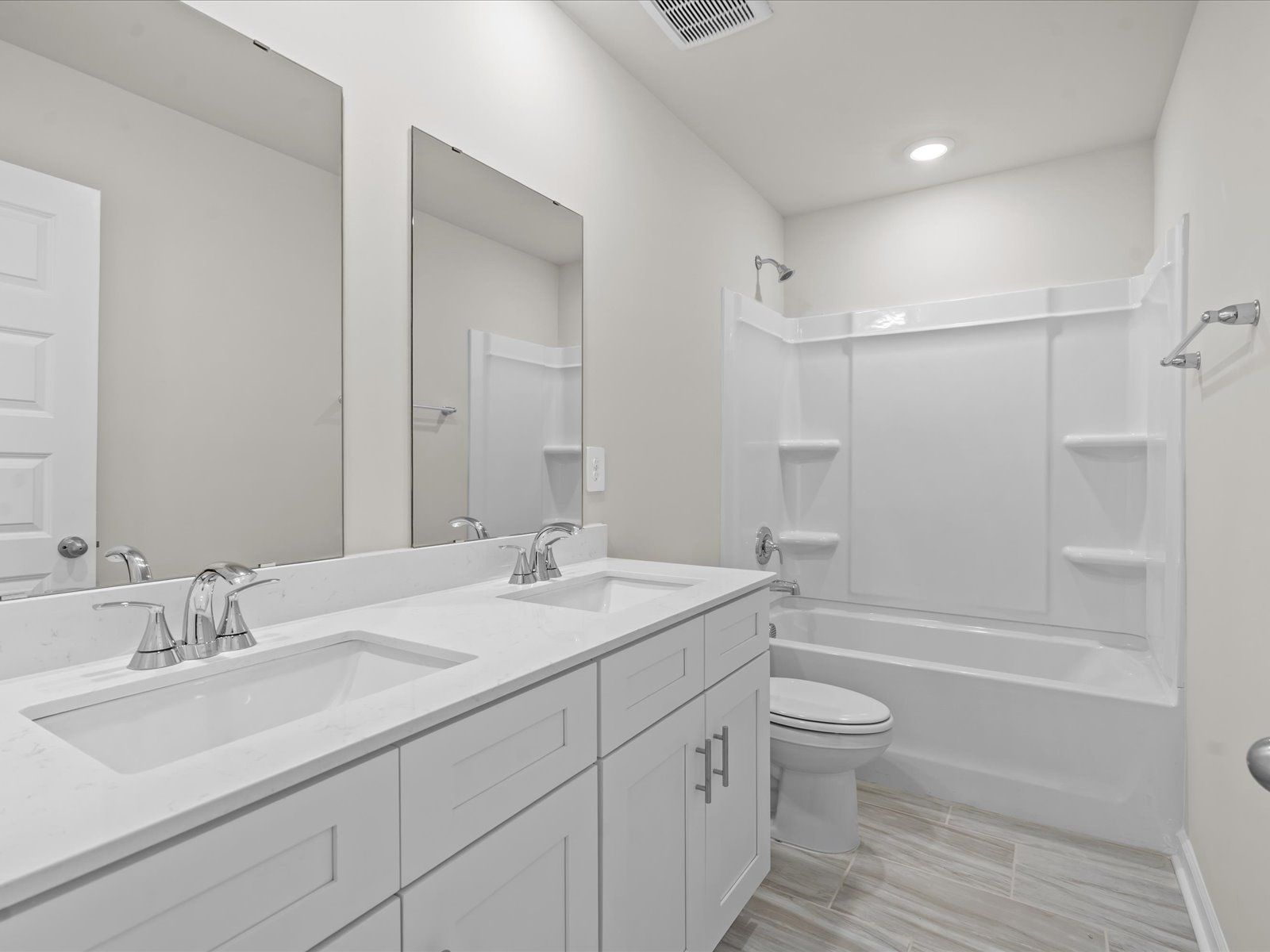 Secondary Bathroom:Secondary Bathroom