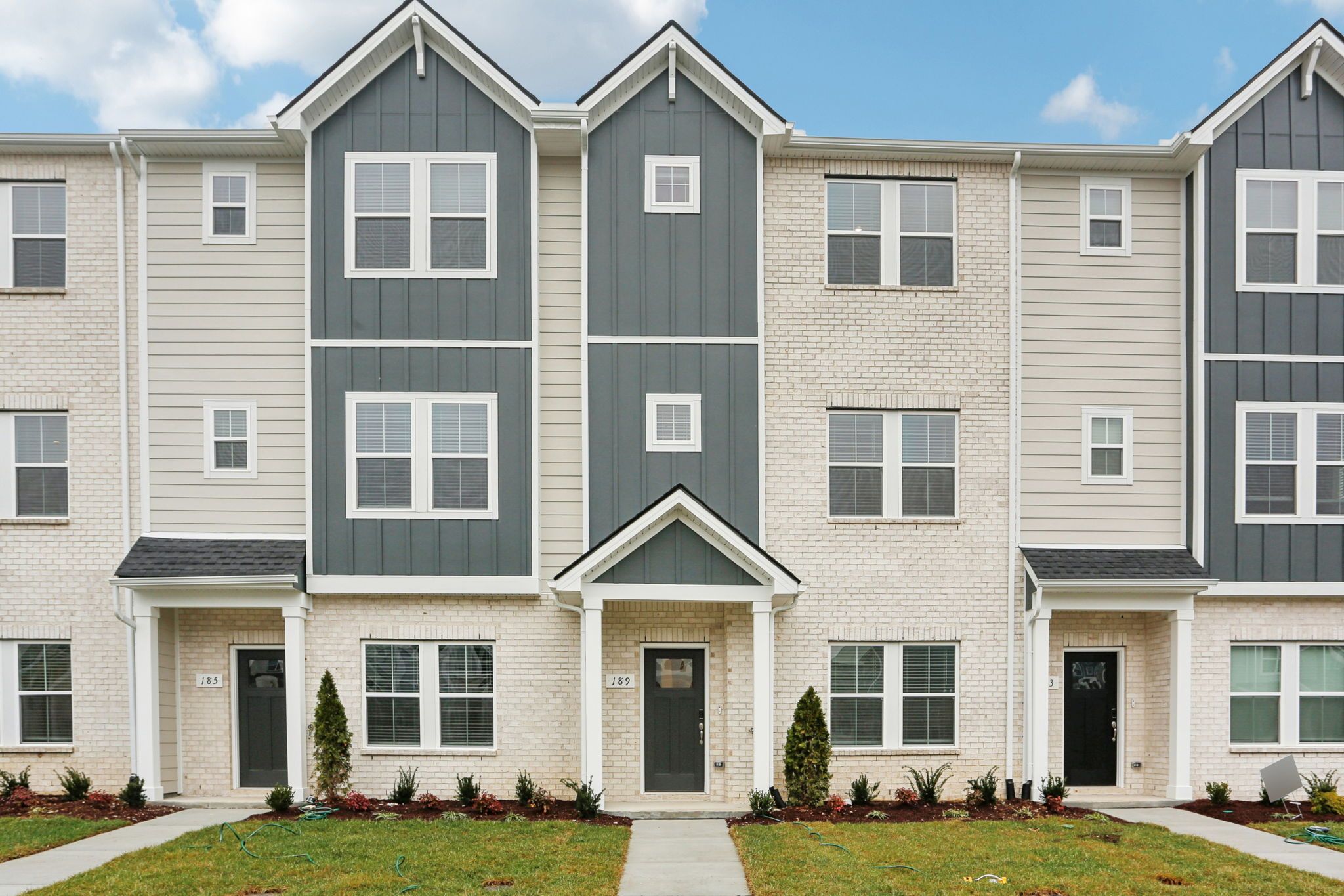 Front Exterior:Front Exterior