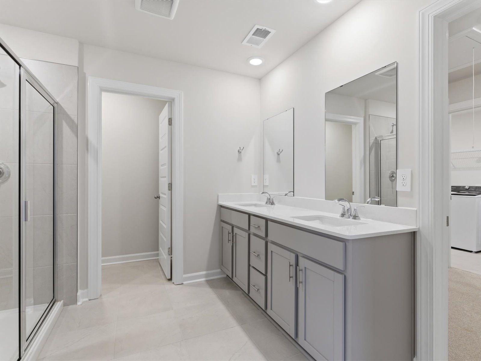 Primary Bathroom:Primary Bathroom