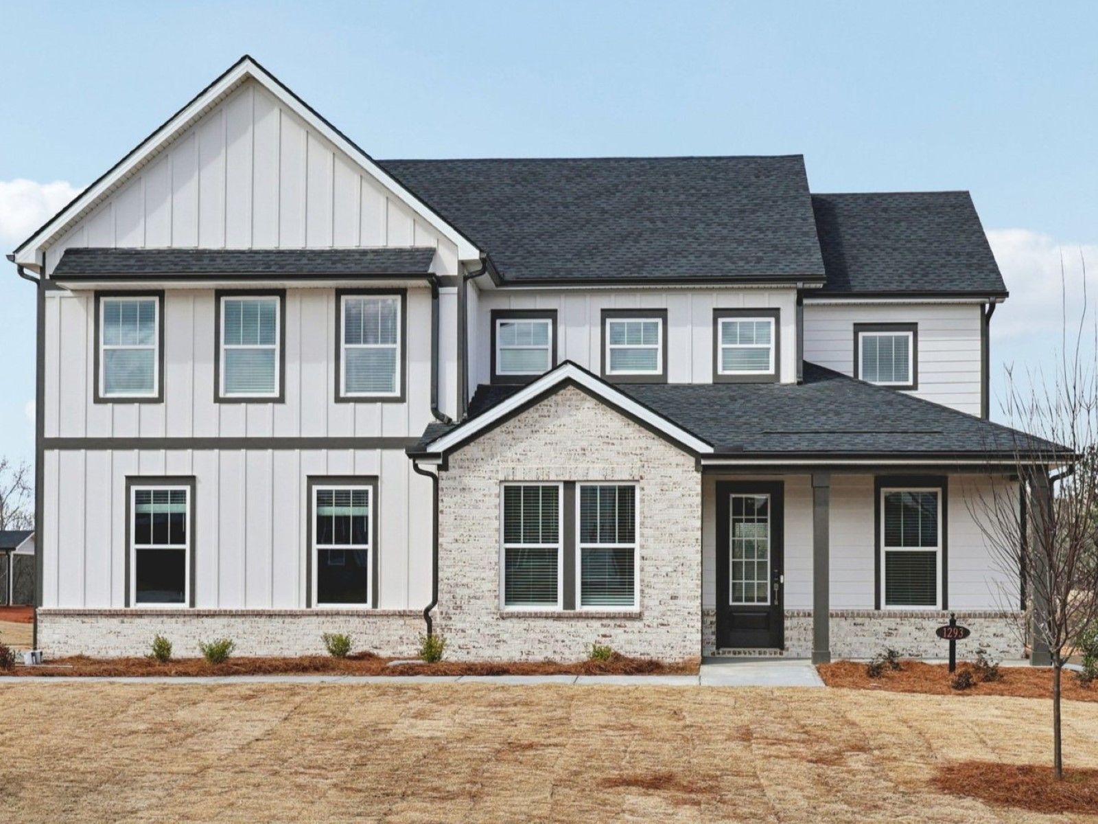 Front Exterior:Front Exterior
