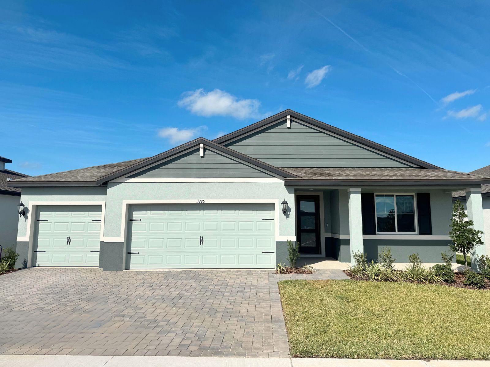 Front Exterior:Front Exterior