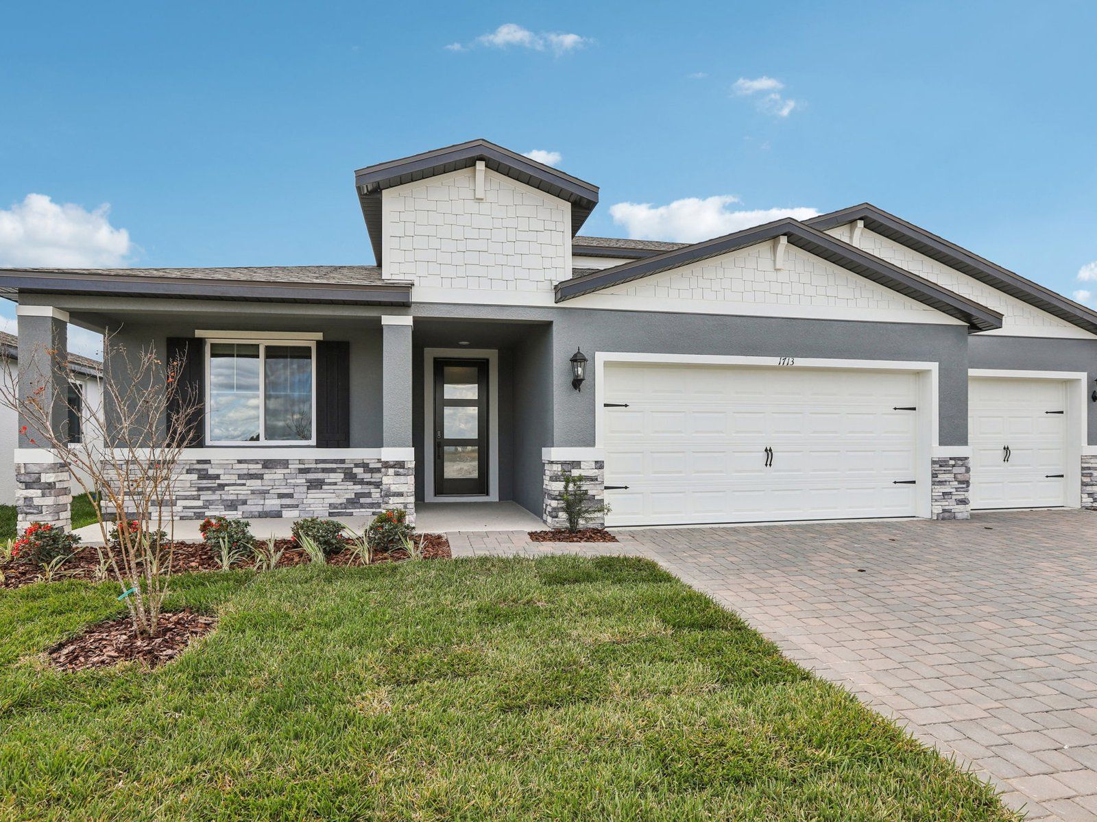 Front Exterior:Front Exterior