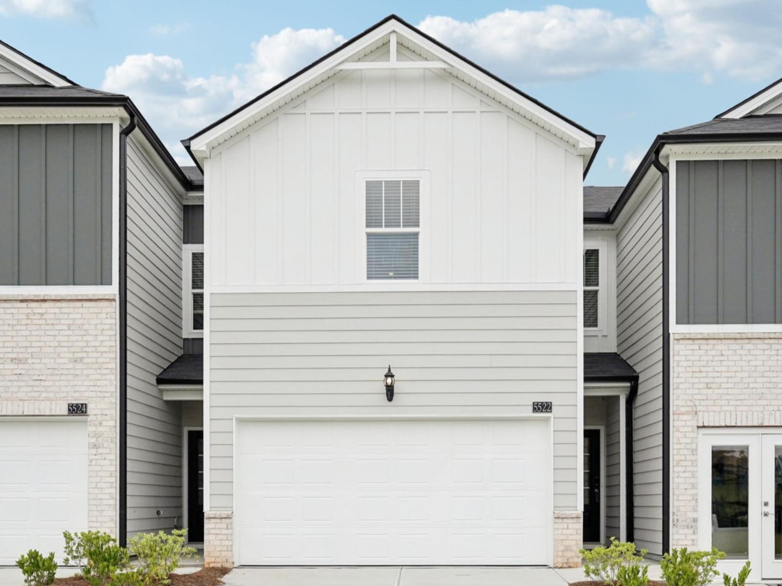 Front Exterior:Front Exterior