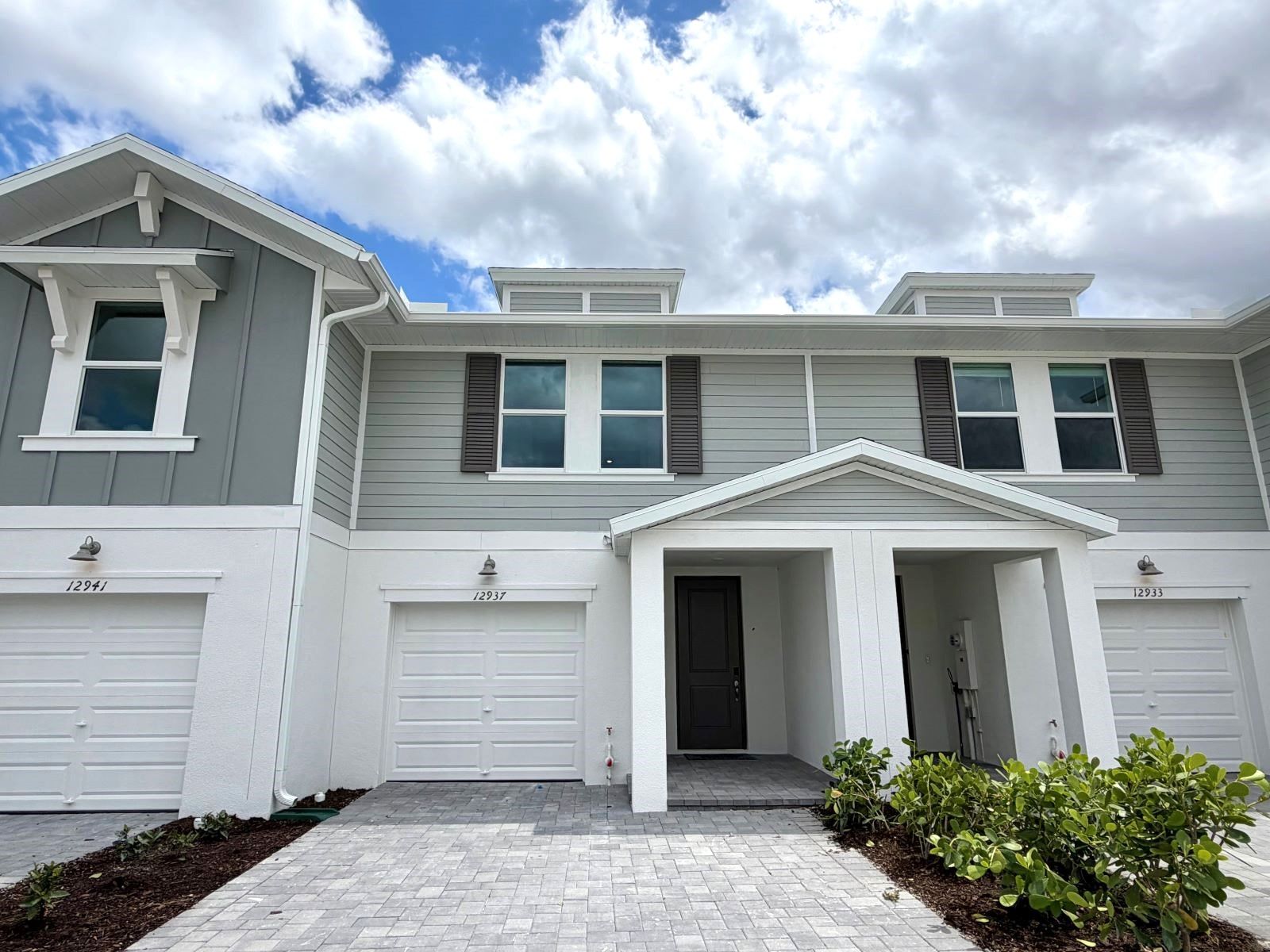 Front exterior:Front exterior