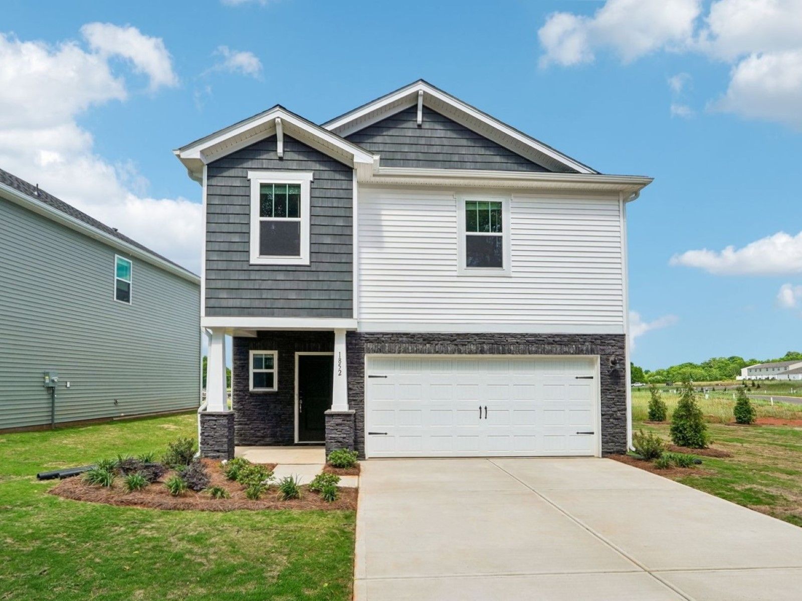 Front Exterior:Front Exterior