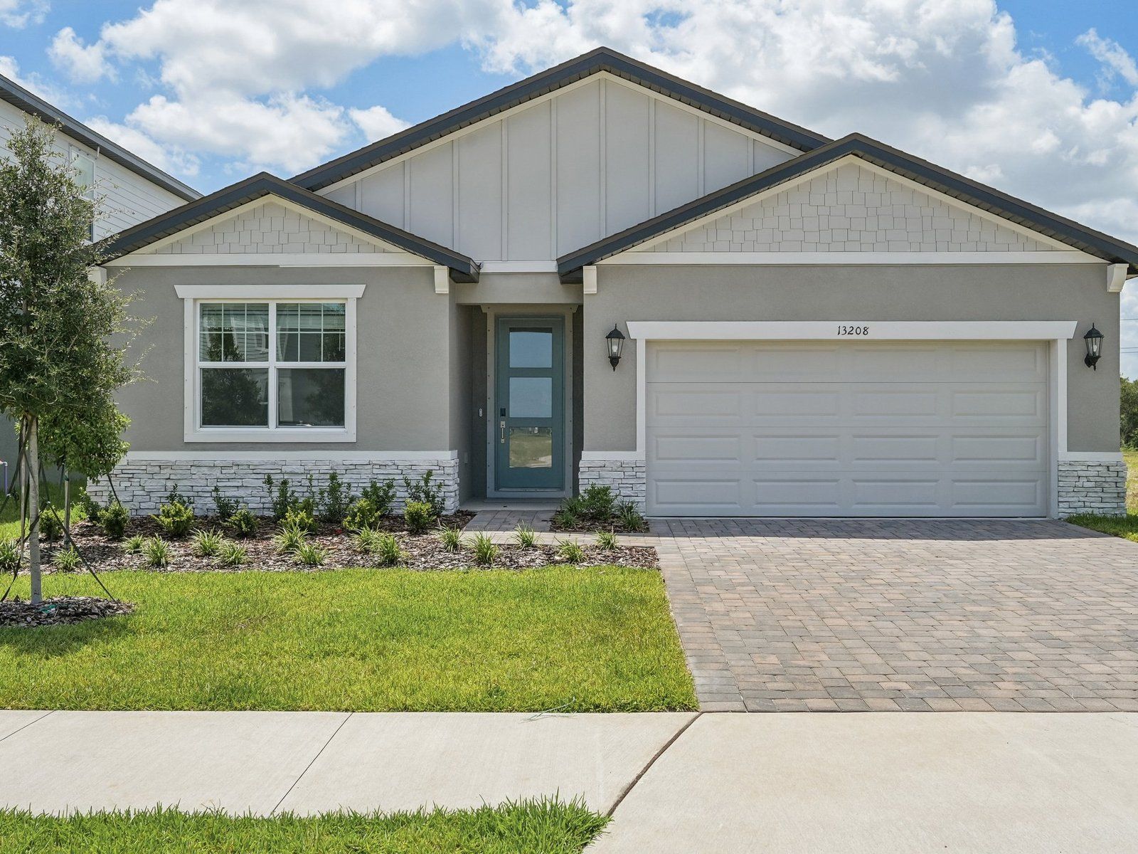 Front Exterior:Front Exterior
