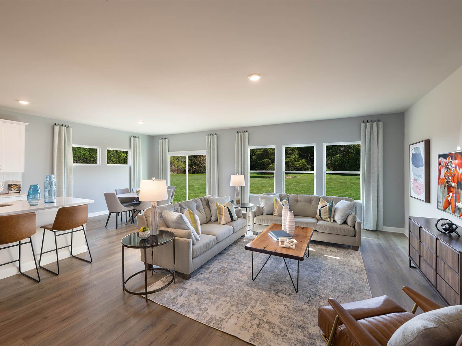 The open floorplan allows for easy entertaining.:The open floorplan allows for easy entertaining.