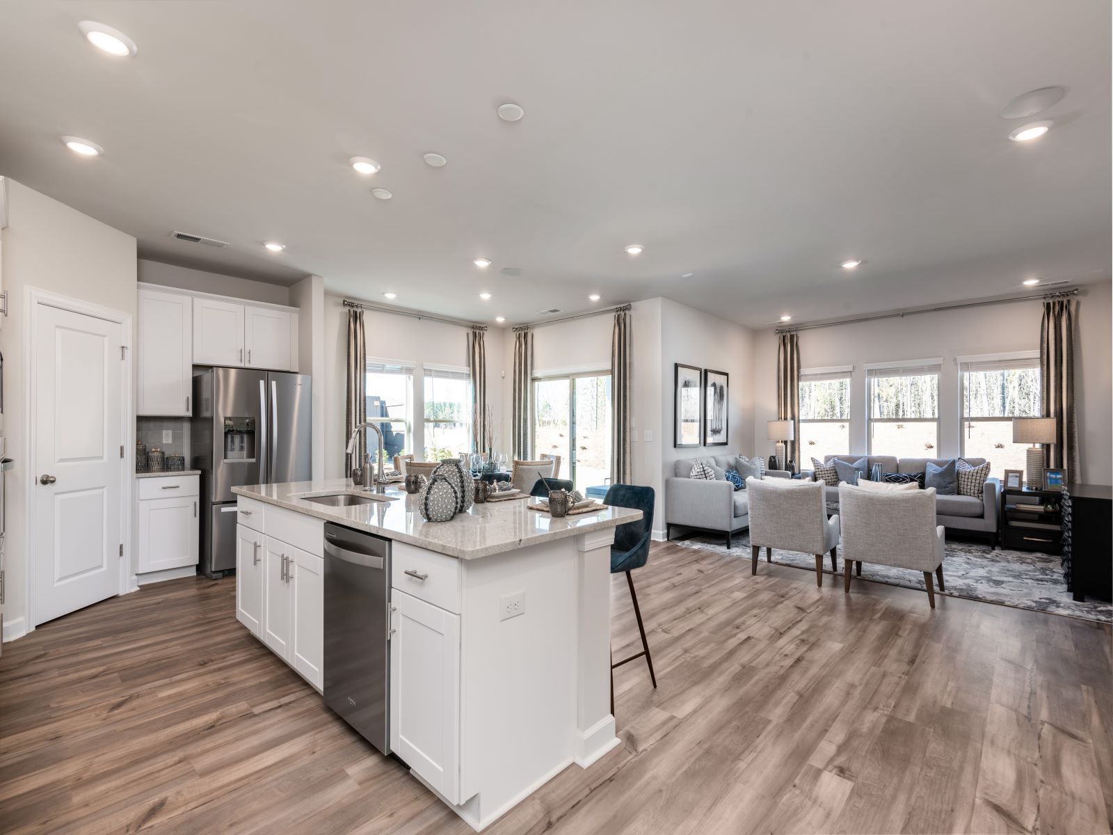Entertain family and friends in the bright, open living space.:Entertain family and friends in the bright, open living space.
