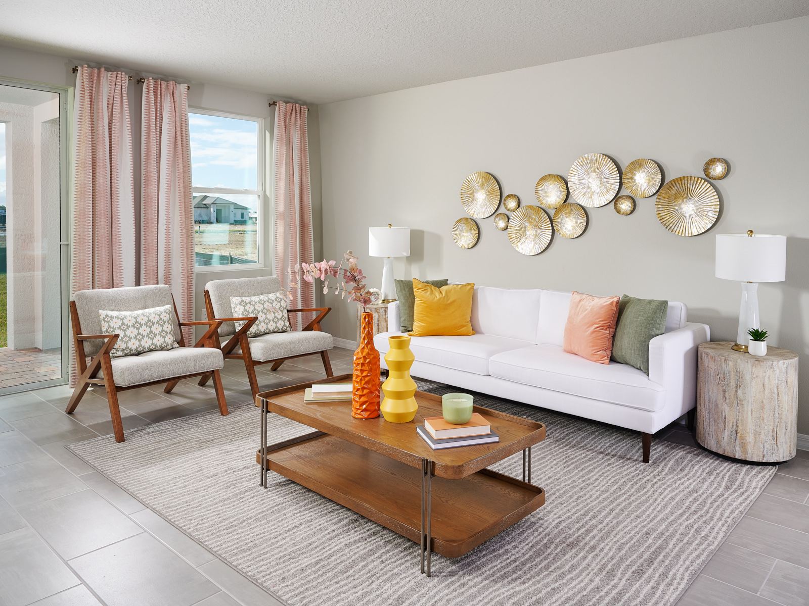 Great Room of the Yellowstone modeled at Silver Springs.:Great Room of the Yellowstone modeled at Silver Springs.