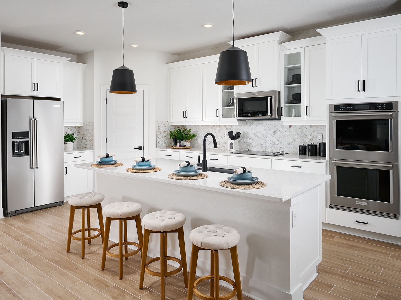 Emilia Kitchen