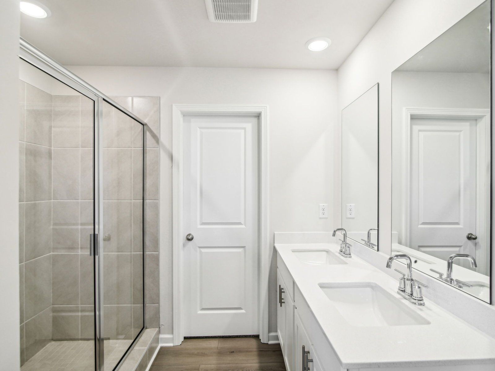 25-custom-Atlanta Division - Hawthorne Station - 2776 Aralynn Way, LOT 112 - 025.jpg:The Finley floorplan with the Elemental 1 interior package.