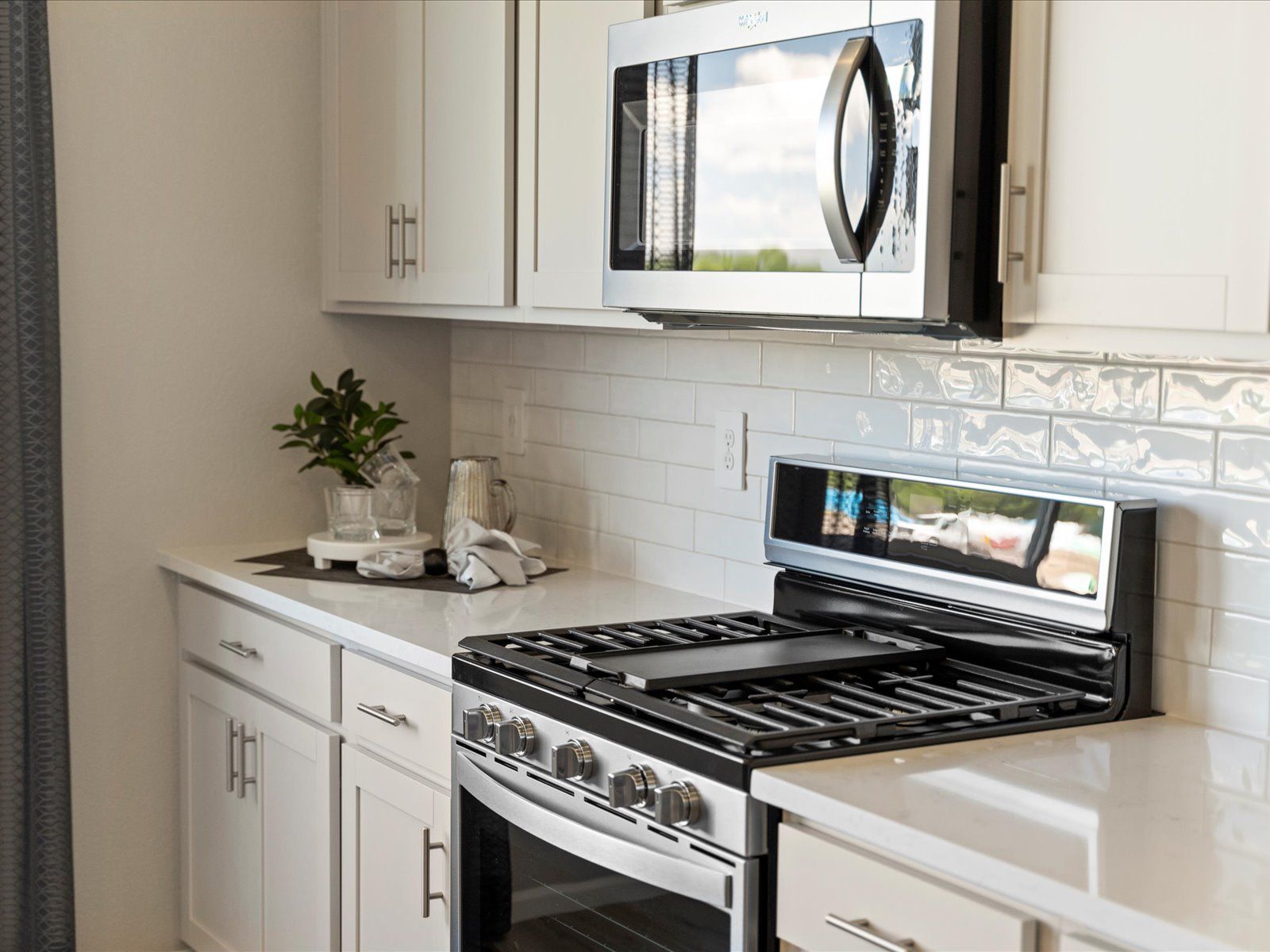 Evergreen Floorplan interior image taken at a Meritage Homes community in Windsor, CO.:Evergreen Floorplan interior image taken at a Meritage Homes community in Windsor, CO.