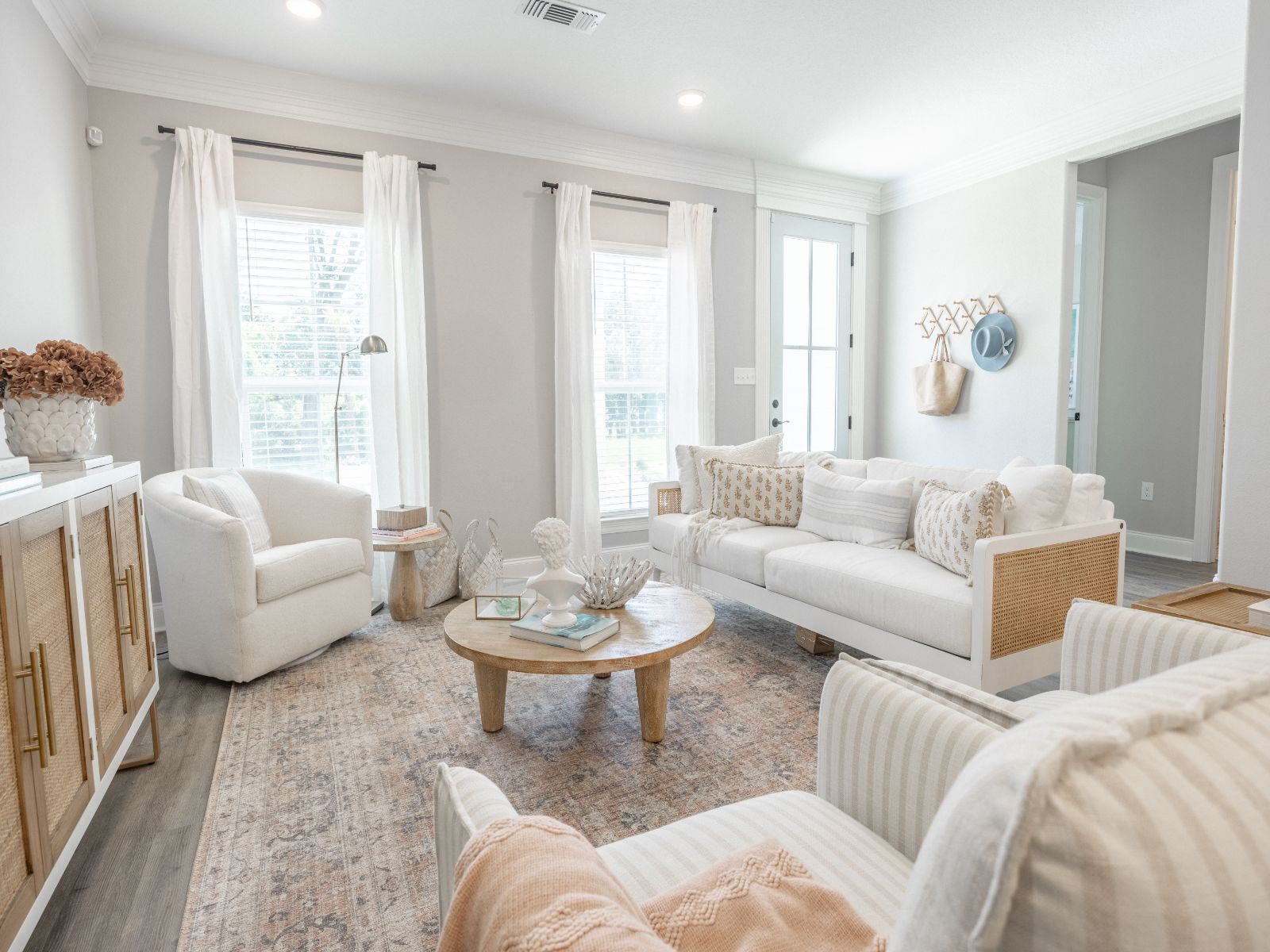 Great Room:Great room in the Claiborne floorplan at a Meritage Homes community in Gulfport, MS.
