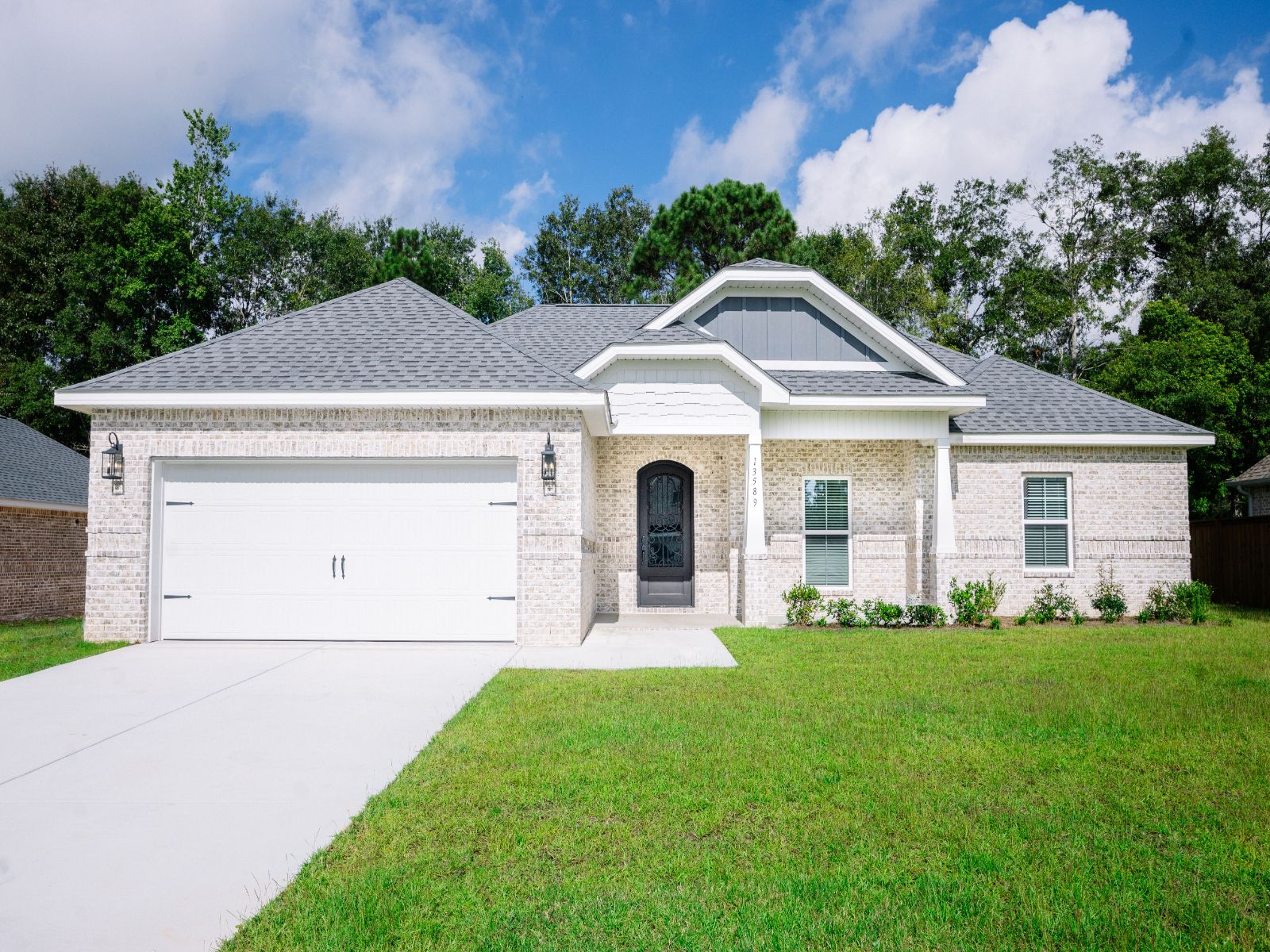 Brooks front exterior at a Meritage Homes community in Gulfport, MS.